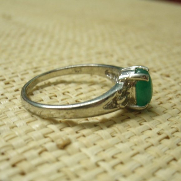 Sterling Silver Plated Green Agate Ring Scallop Design - Picture 3 of 8